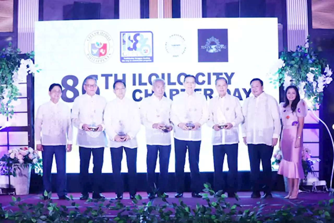 Iloilo city government awards 8 trailblazing Ilonggos