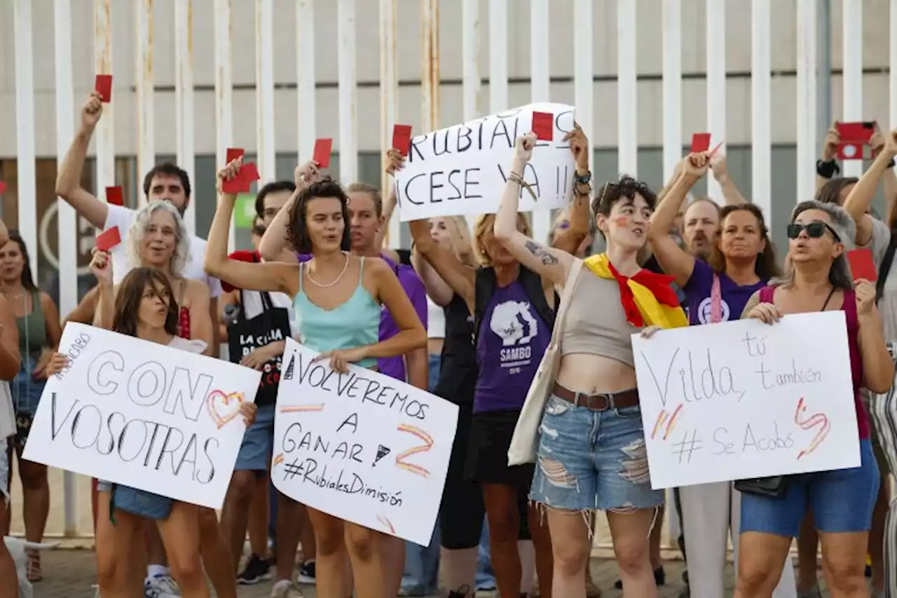 El reproche unánime a Rubiales, fruto de la lucha feminista de los últimos años en España