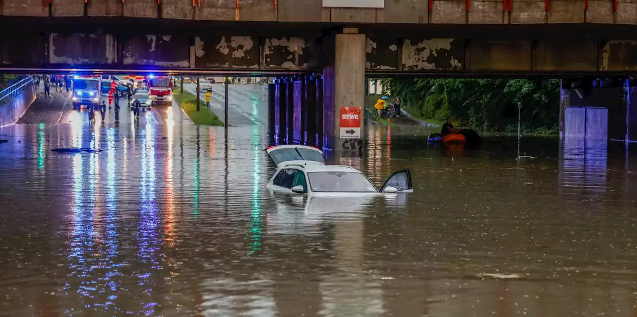 Auto auf Tauchstation: Was Sie bei einem Wasserschaden tun müssen