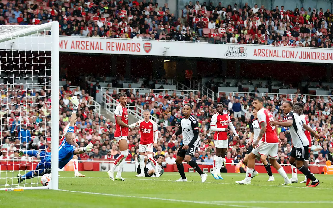 Soccer-Arsenal held to 2-2 draw by 10-man Fulham