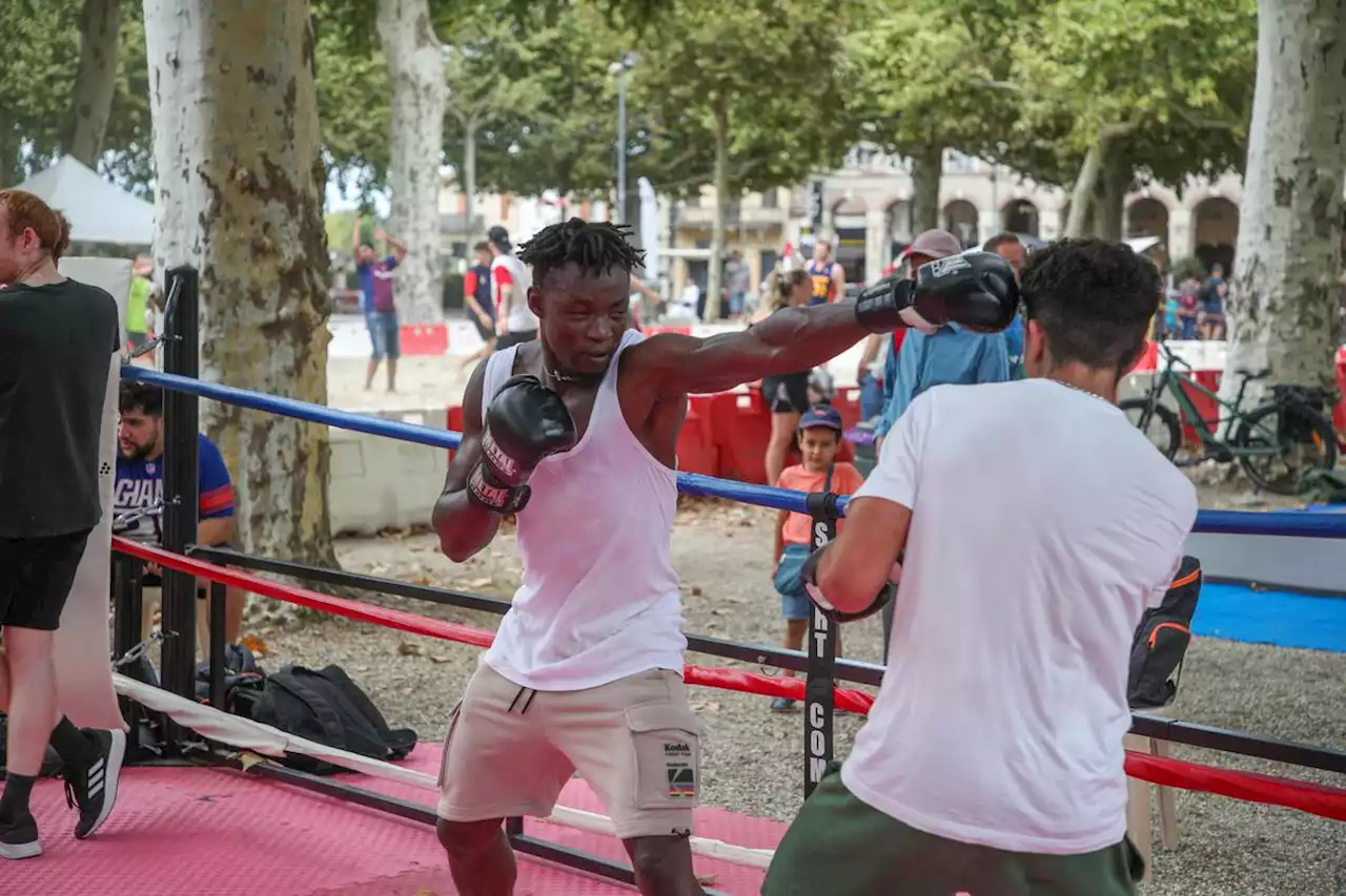 Les Fêtes d’Agen : on lève le coude en terrasse et les jambes au Gravier