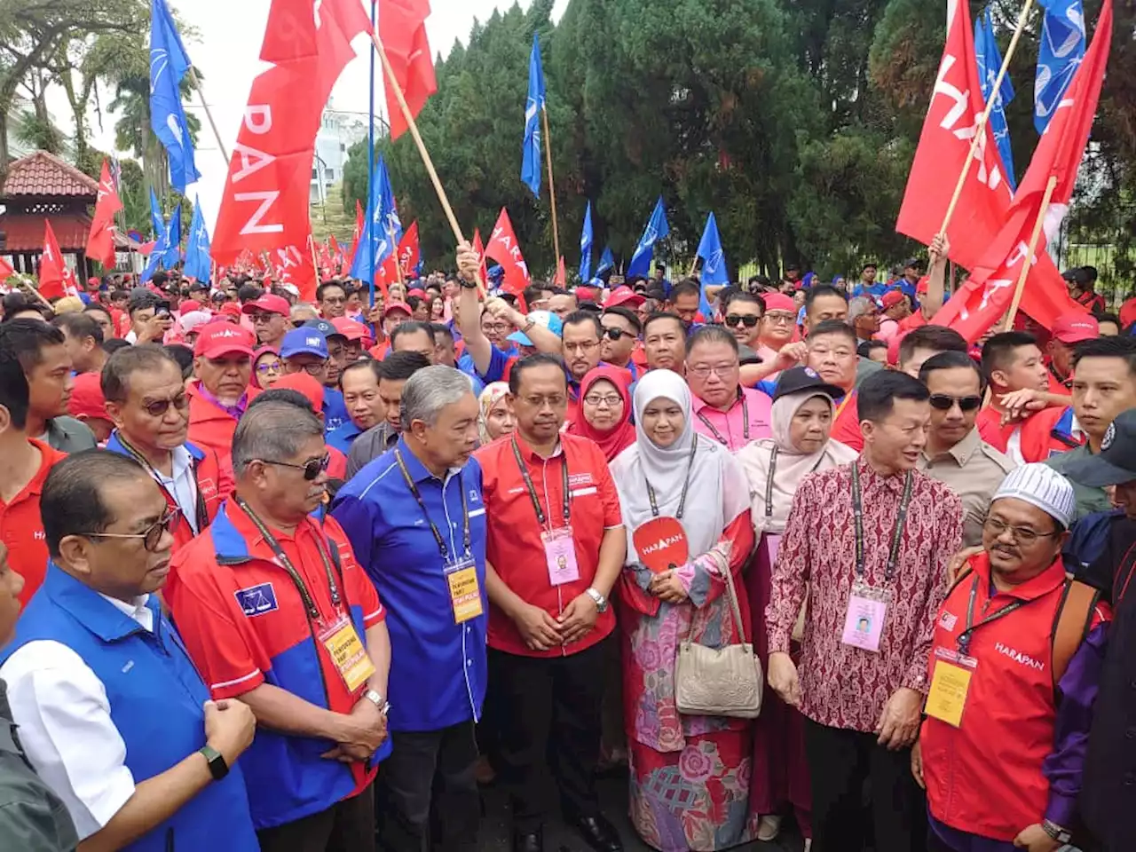 Suhaizan diiringi pemimpin kerajaan perpaduan