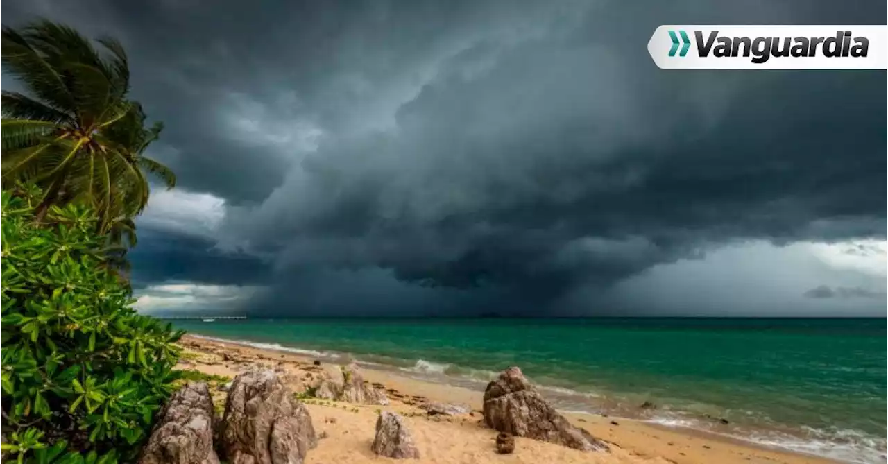 La tormenta Franklin se convierte en huracán en aguas abiertas del Atlántico