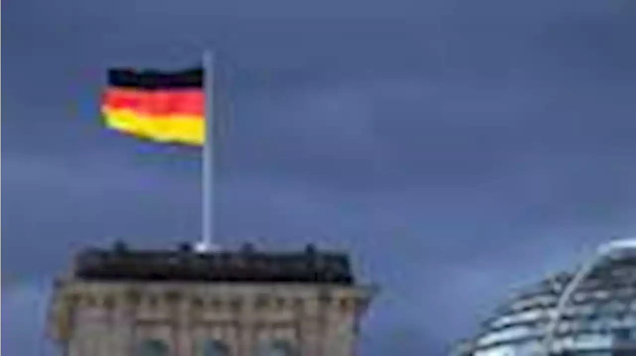 sturm auf reichstag: kaum „reichsbürger“ zum jahrestag