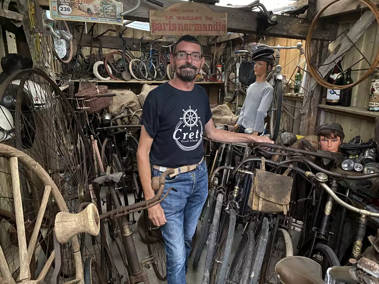 L'impressionnante collection de vélos anciens de Yannick près de Dieppe