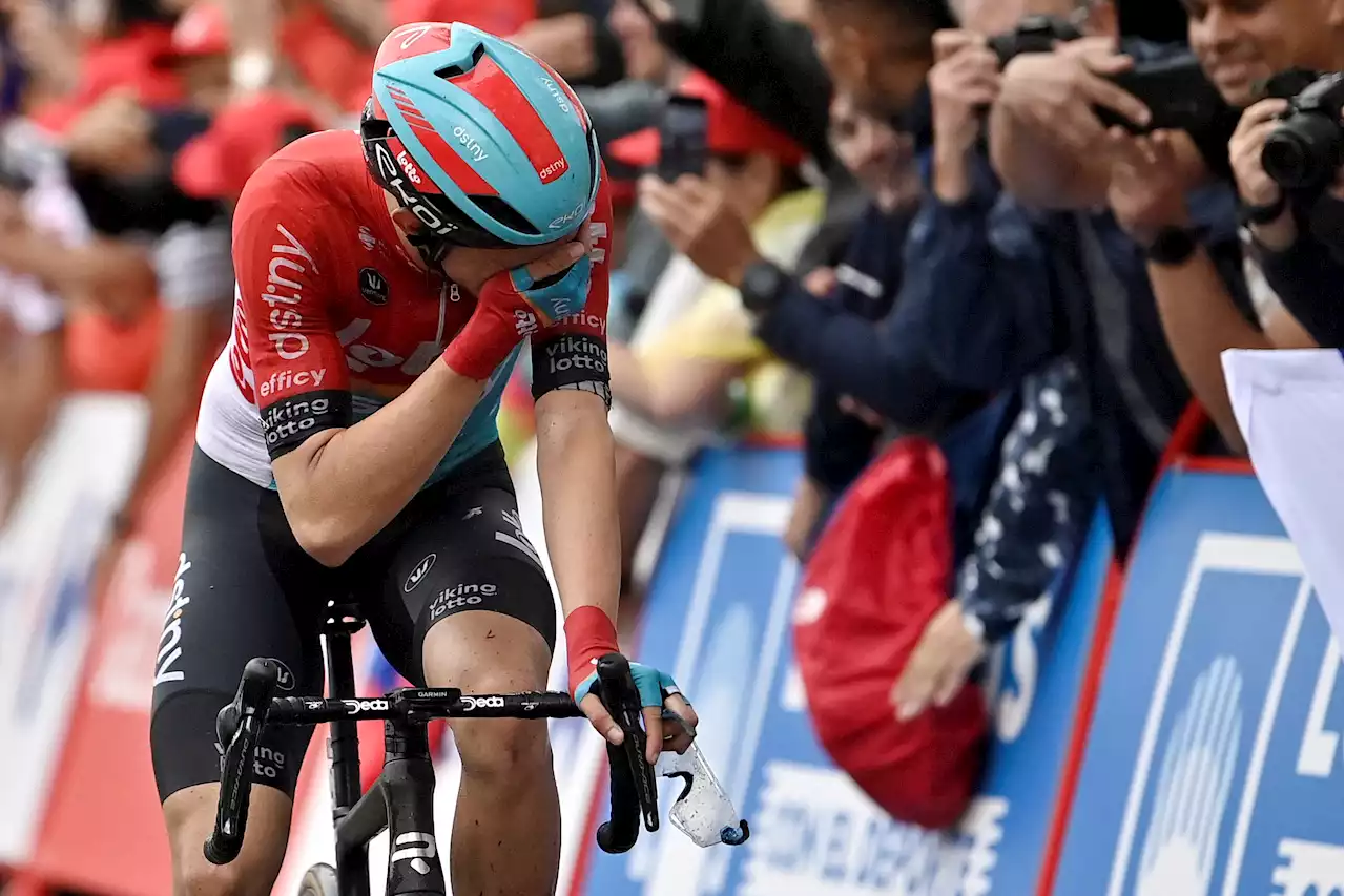 Andreas Kron corona el primer embalaje de la Vuelta en medio de la lluvia