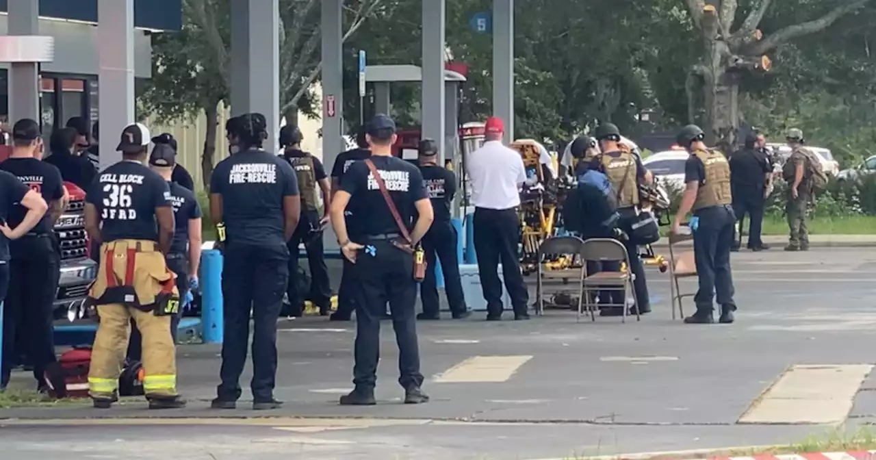 3 killed in racially-motivated shooting at Dollar General store in Jacksonville, sheriff says