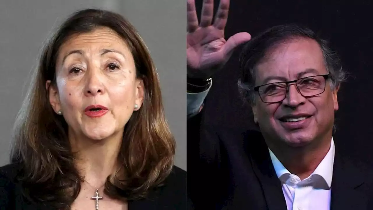 Ingrid Betancourt sobre ausencias del presidente Petro: “No sé si son temas depresivos o de adicción”