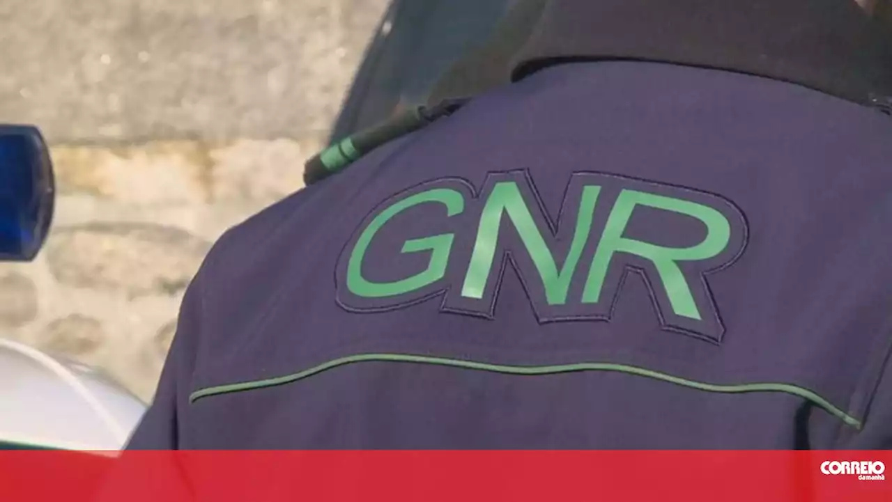 GNR morre em serviço após colisão entre mota e ligeiro em Loulé