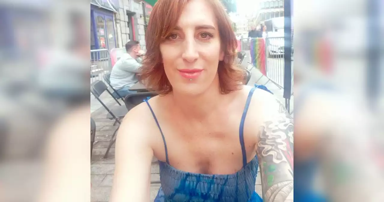 Trans woman once turned away from salons starts beauty business