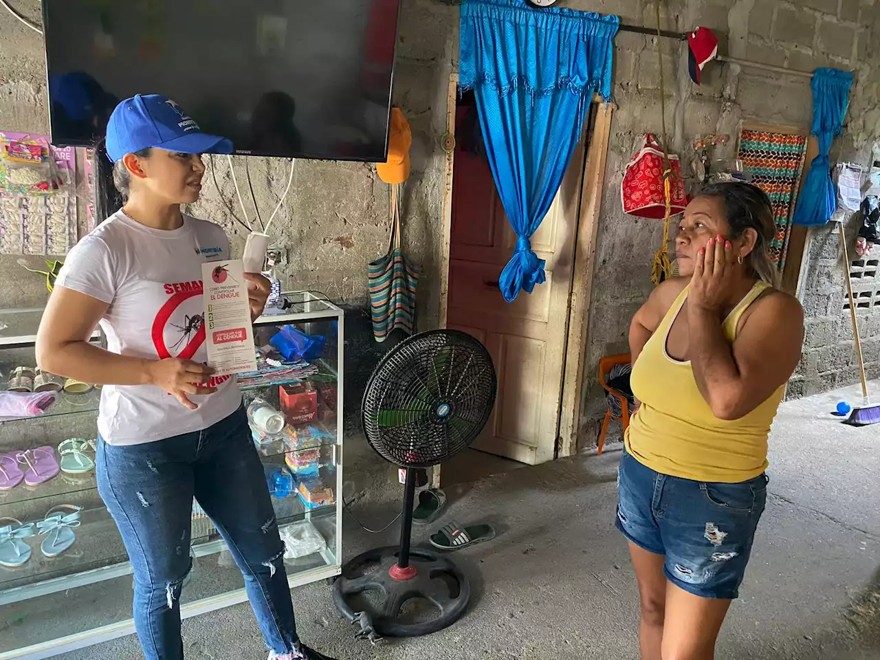 En Montería realizan jornadas de prevención contra el dengue casa a casa