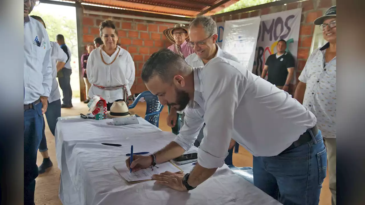 Firman alianza para brindar educación a excombatientes de las Farc en Cesar