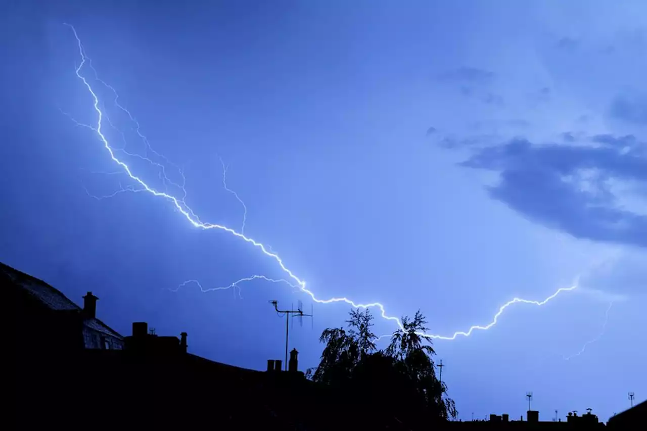 Météo : vigilance orange, la pluie tombe enfin dans les Alpes-Maritimes, mais attention danger