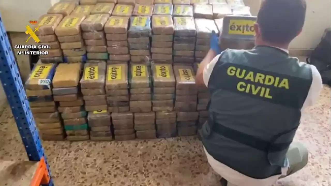 La Guardia Civil da con un alijo de 805 kilos de cocaína en un polígono en Granada