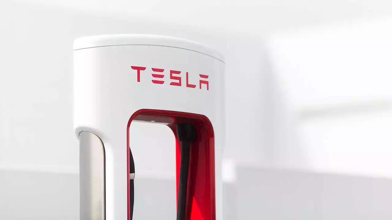 Some Tesla Superchargers Got A Special Display In Taiwan