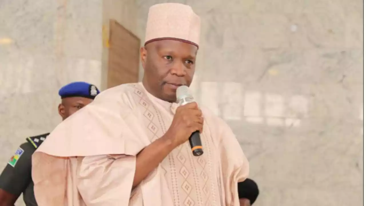 Gov. Inuwa Distributes Palliatives To Vulnerable Persons In Gombe