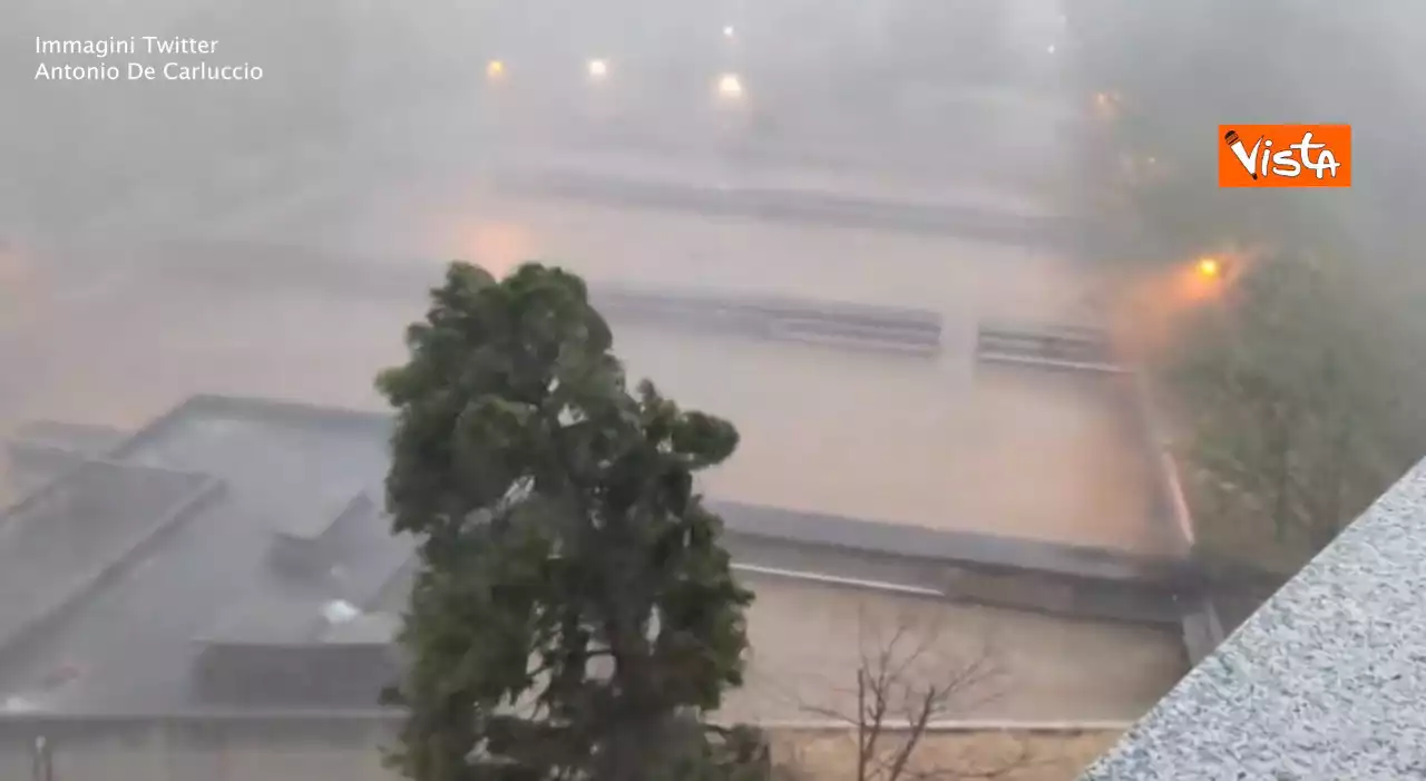 Meteo, ciclone Poppea: le immagini del nubifragio che ha colpito Milano e dintorni