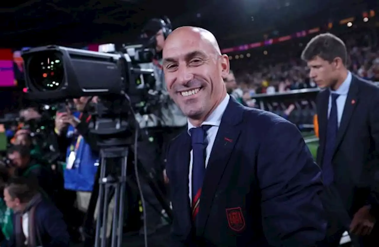 FIFA Bekukan Rubiales Terkait Ciuman dengan Hermoso