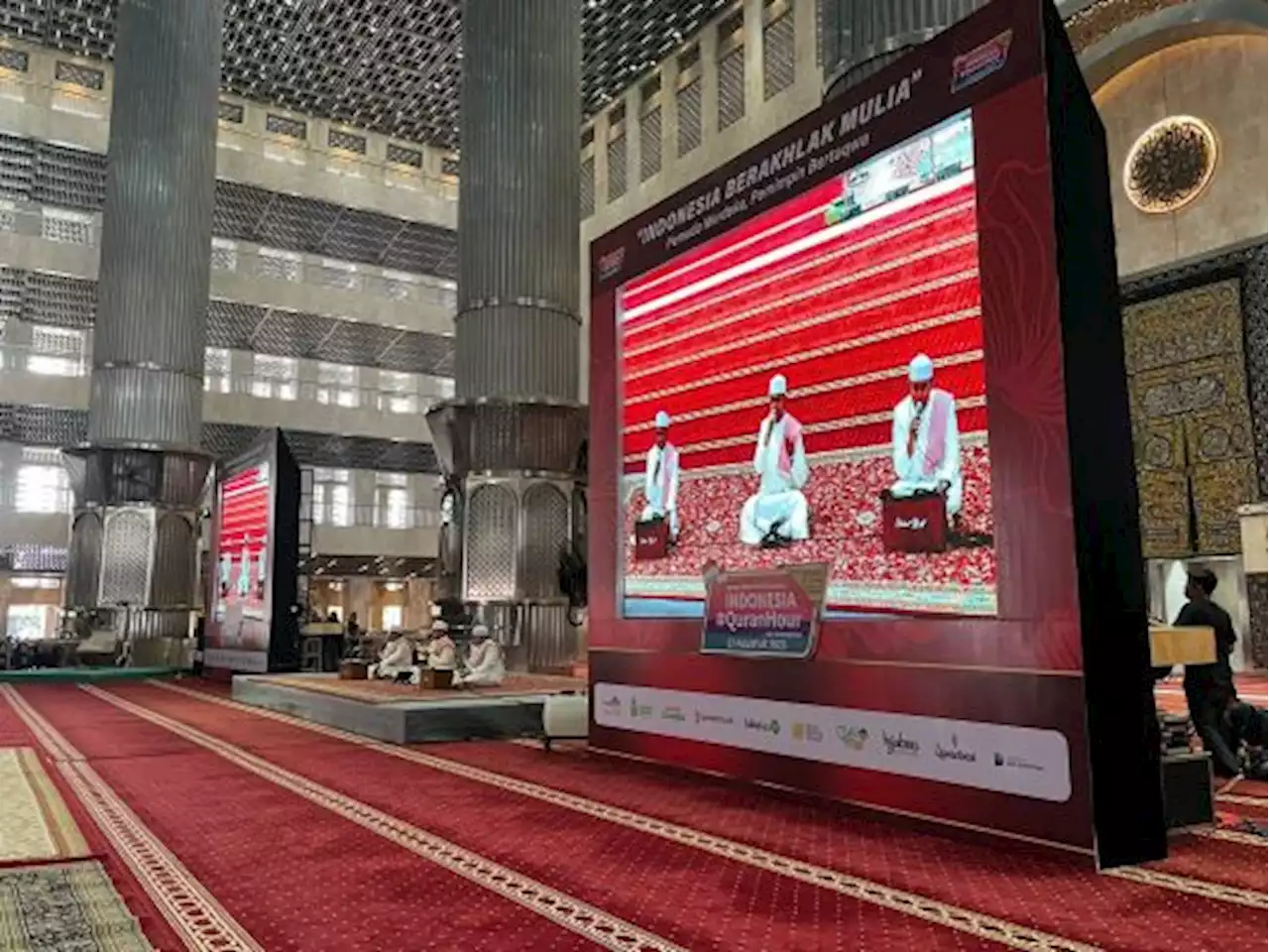 Ribuan Jemaah Ramaikan Indonesia Quran Hour di Masjid Istiqlal