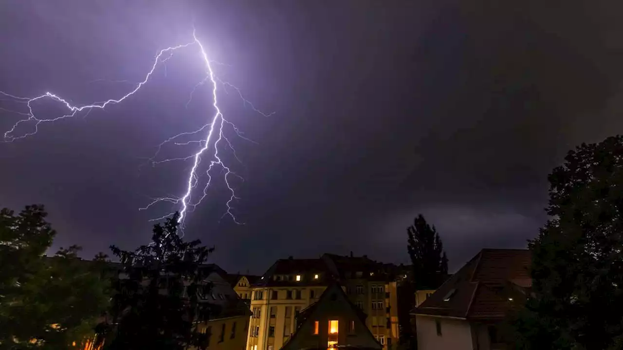 Unwetter wüten in Bayern: Hagel hinterlässt Schneise der Verwüstung