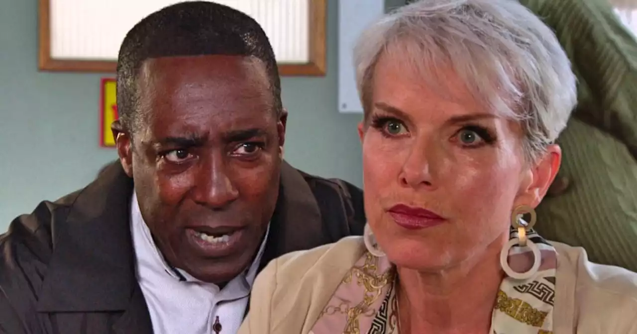 Ronnie floored as Debbie drops major bombshell in new Corrie spoiler video