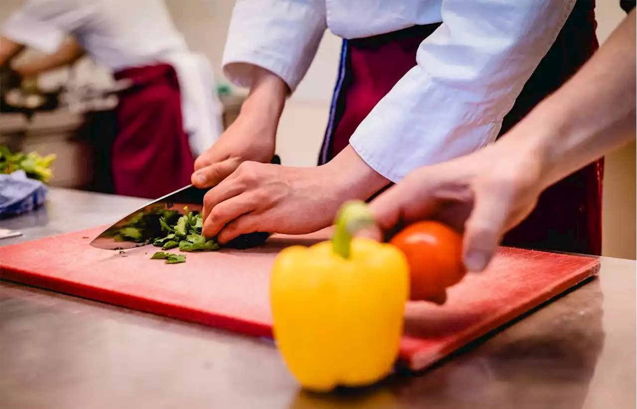 Gewerkschaft schlägt Alarm: Neumarkter Gastro sucht händeringend Personal