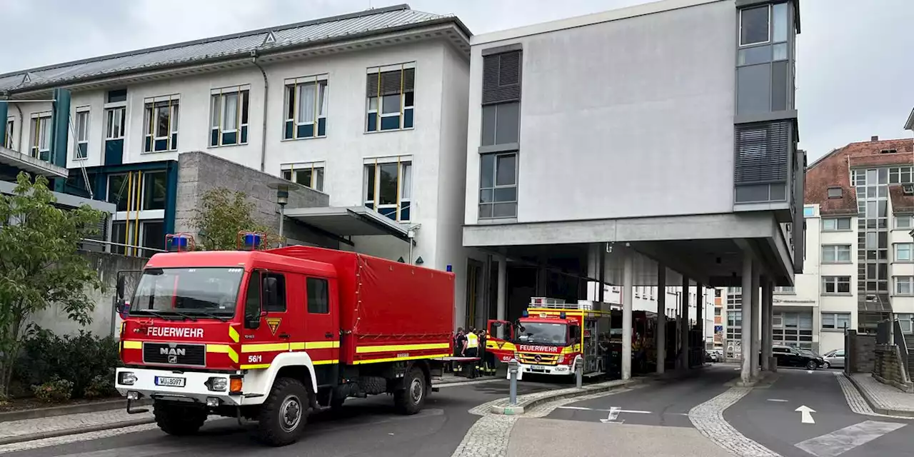 Gefahrenstoff in Würzburger Krankenhaus ausgetreten - Feuerwehr rückte an