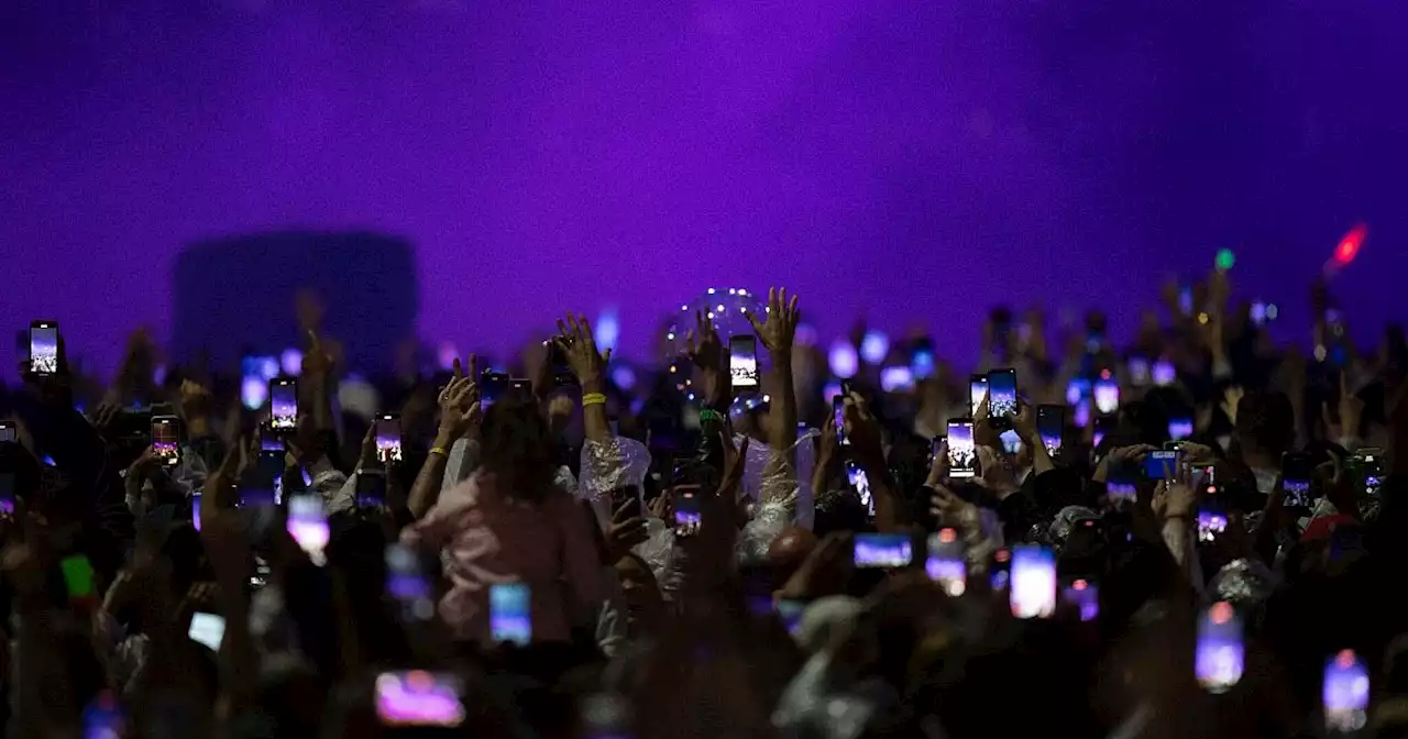 Eine Million Menschen feiern ikonisches Hotel an Copacabana