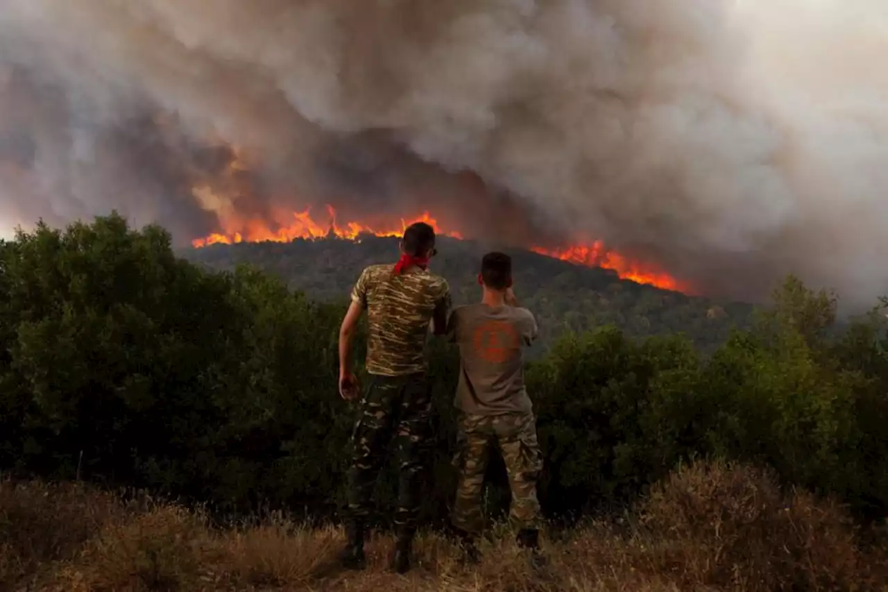 600 firefighters and water-dropping aircraft struggle to control Greek wildfires