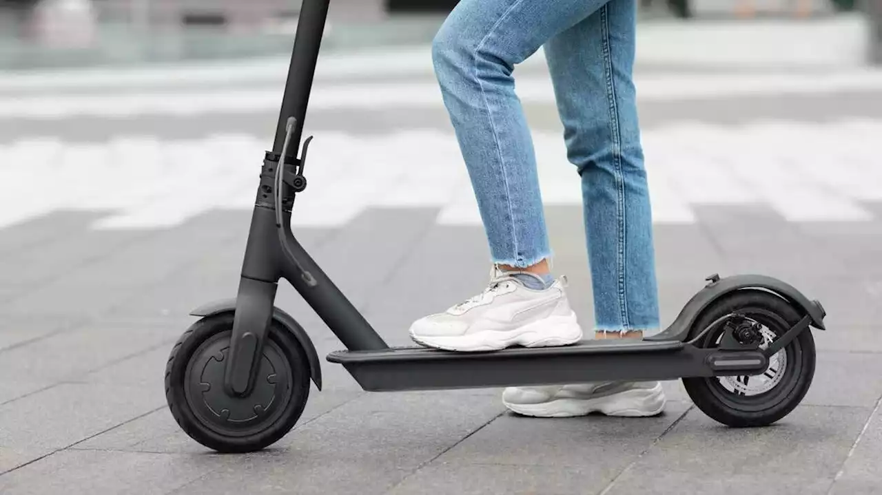 Un conducteur de trottinette électrique meurt percuté par une automobiliste près de Toulouse