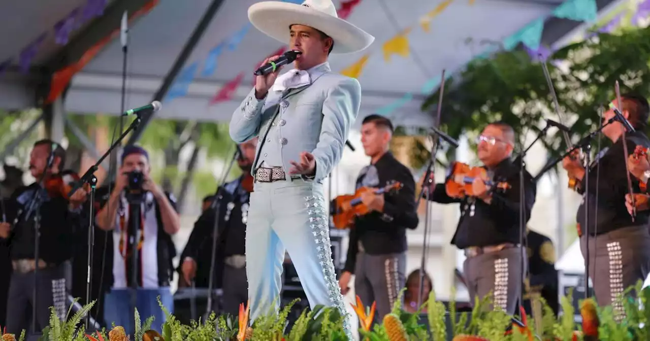 México busca nuevas voces para llenar la ausencia de los grandes cantantes de mariachi