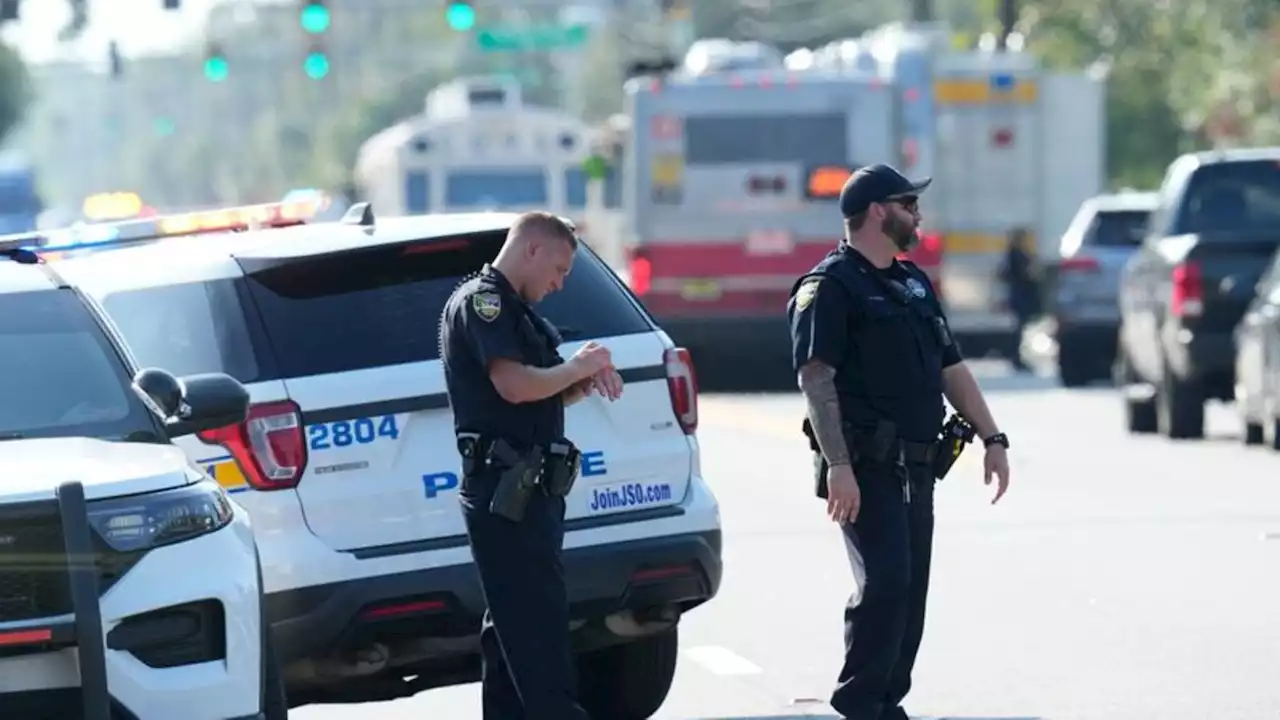 Weißer erschießt drei schwarze Menschen in Florida