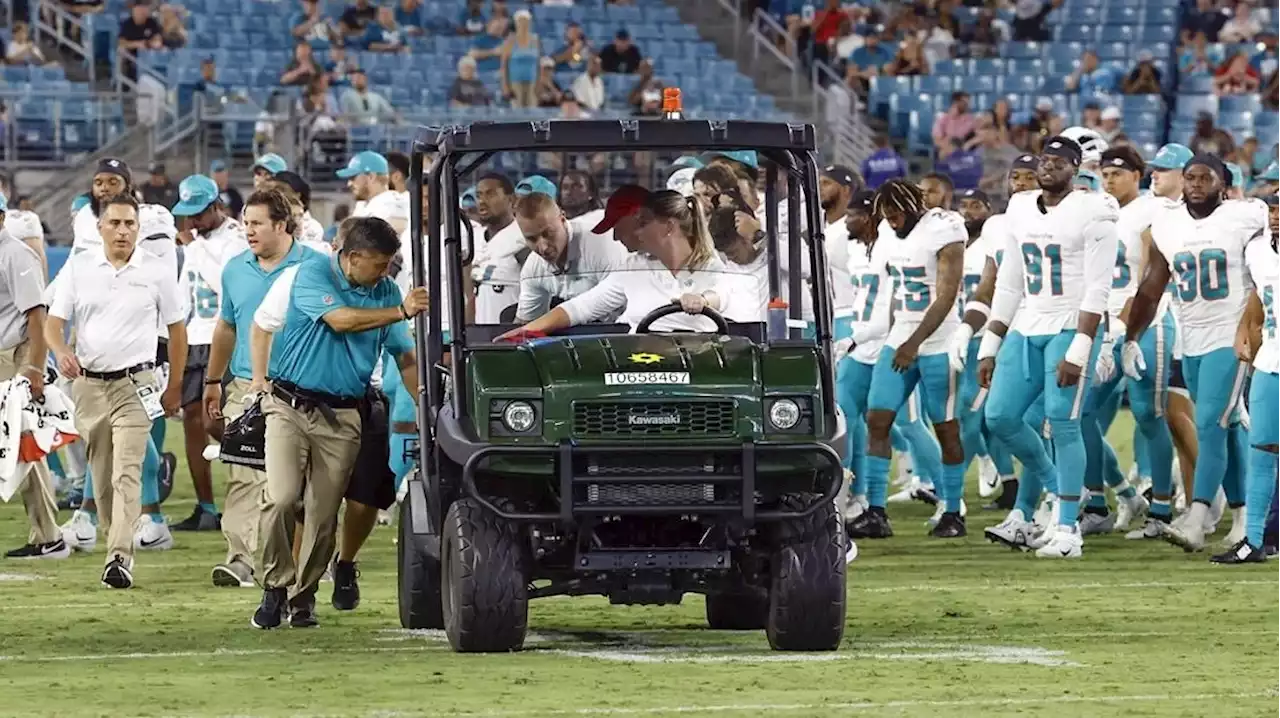 Miami Dolphins wide receiver Daewood Davis released from hospital after being carted off with injury