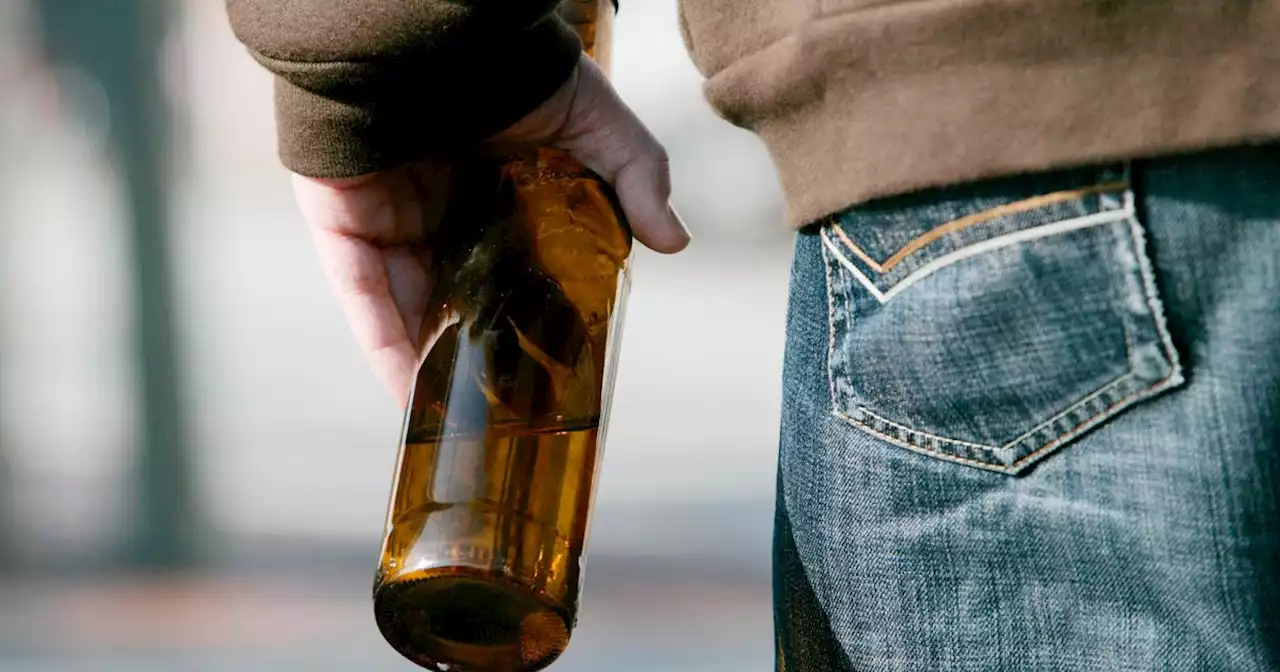 Attacke mit Glasflasche bei Fest in Jenbach: Mann mehrmals auf Kopf geschlagen