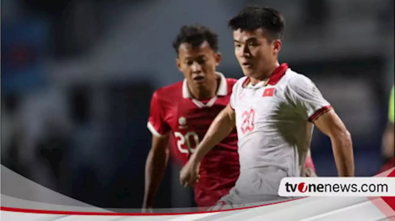 Viral Aksi Horor Bek Vietnam Sikut Kepala Pemain Timnas Indonesia di Final Piala AFF U-23