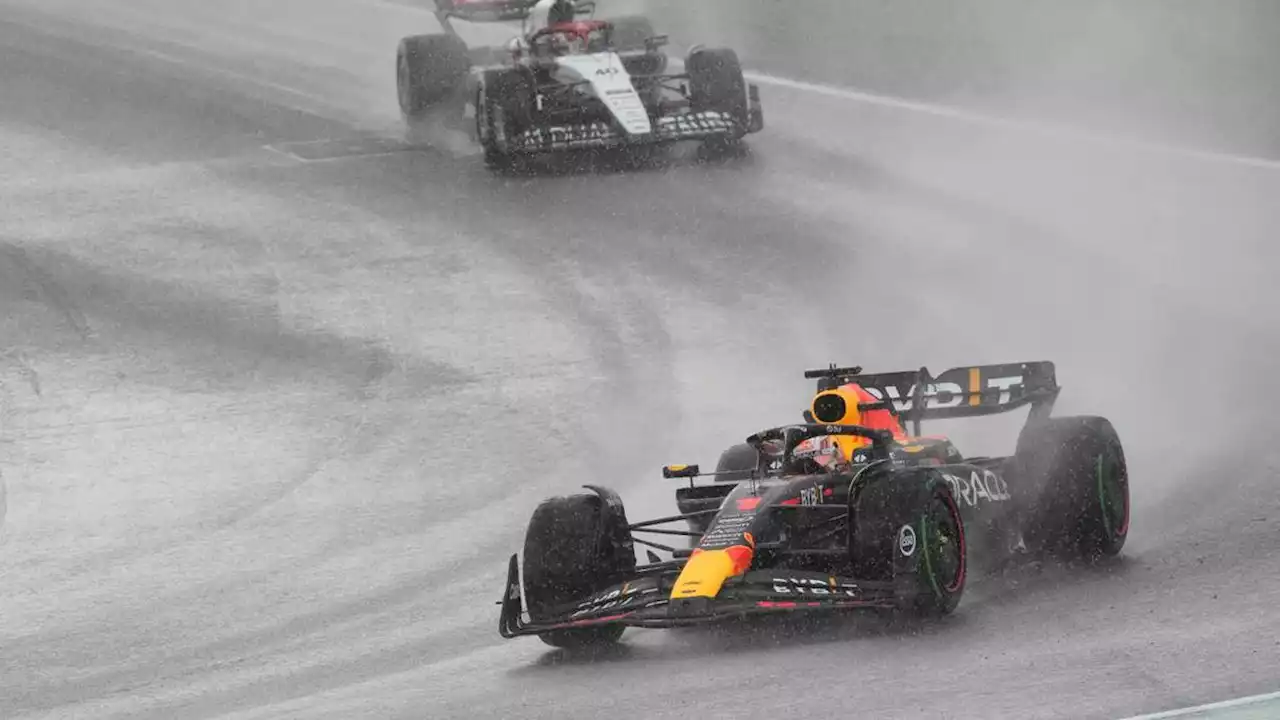 stolz und ergriffen: verstappen-show im regen von zandvoort