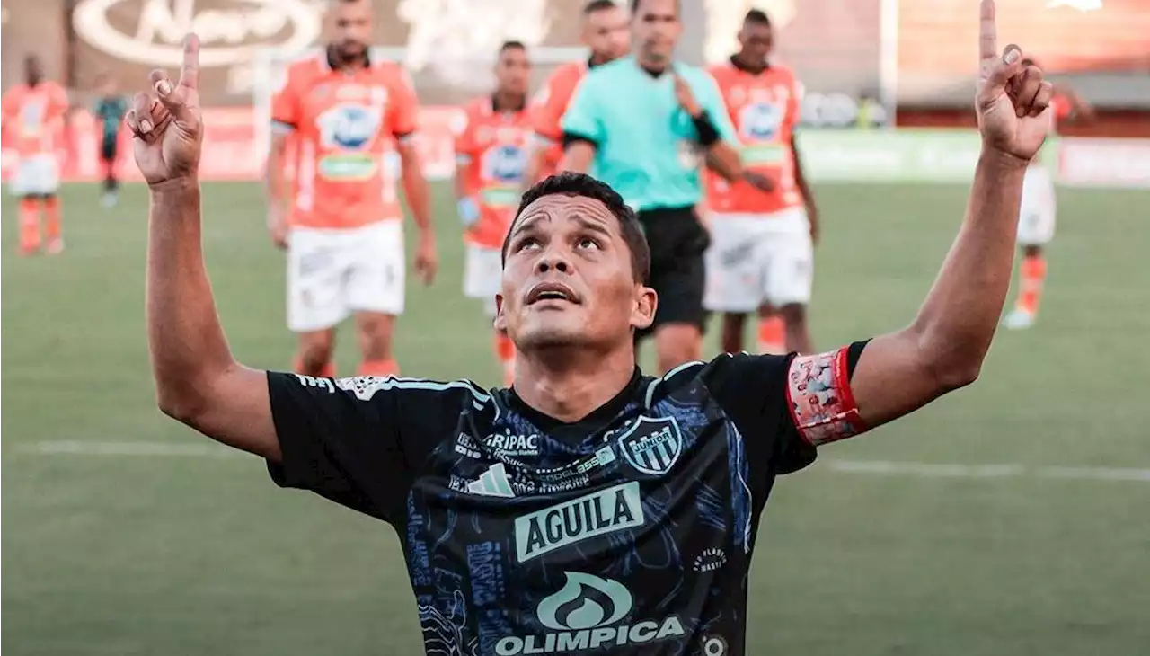 Carlos Bacca: doblete para triunfo de Junior y 300 goles como profesional