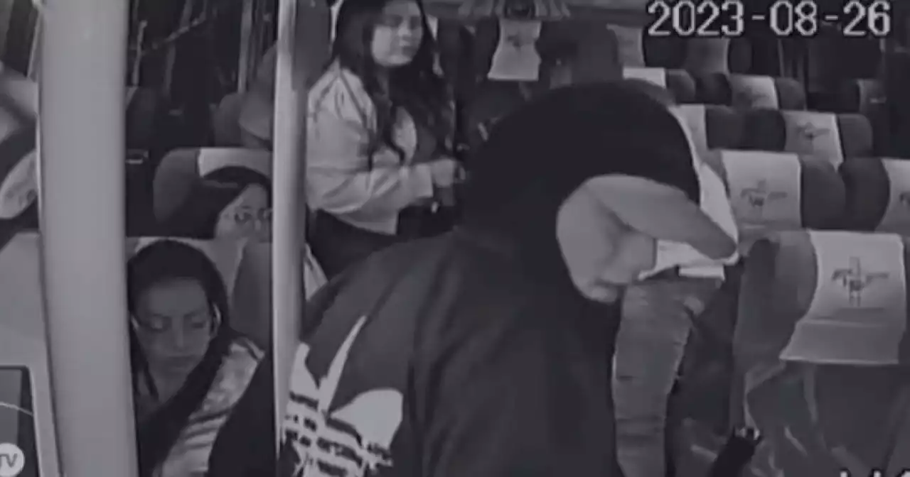 Video: ladrones se hicieron pasar por pasajeros y atracaron bus en Facatativá, Cundinamarca