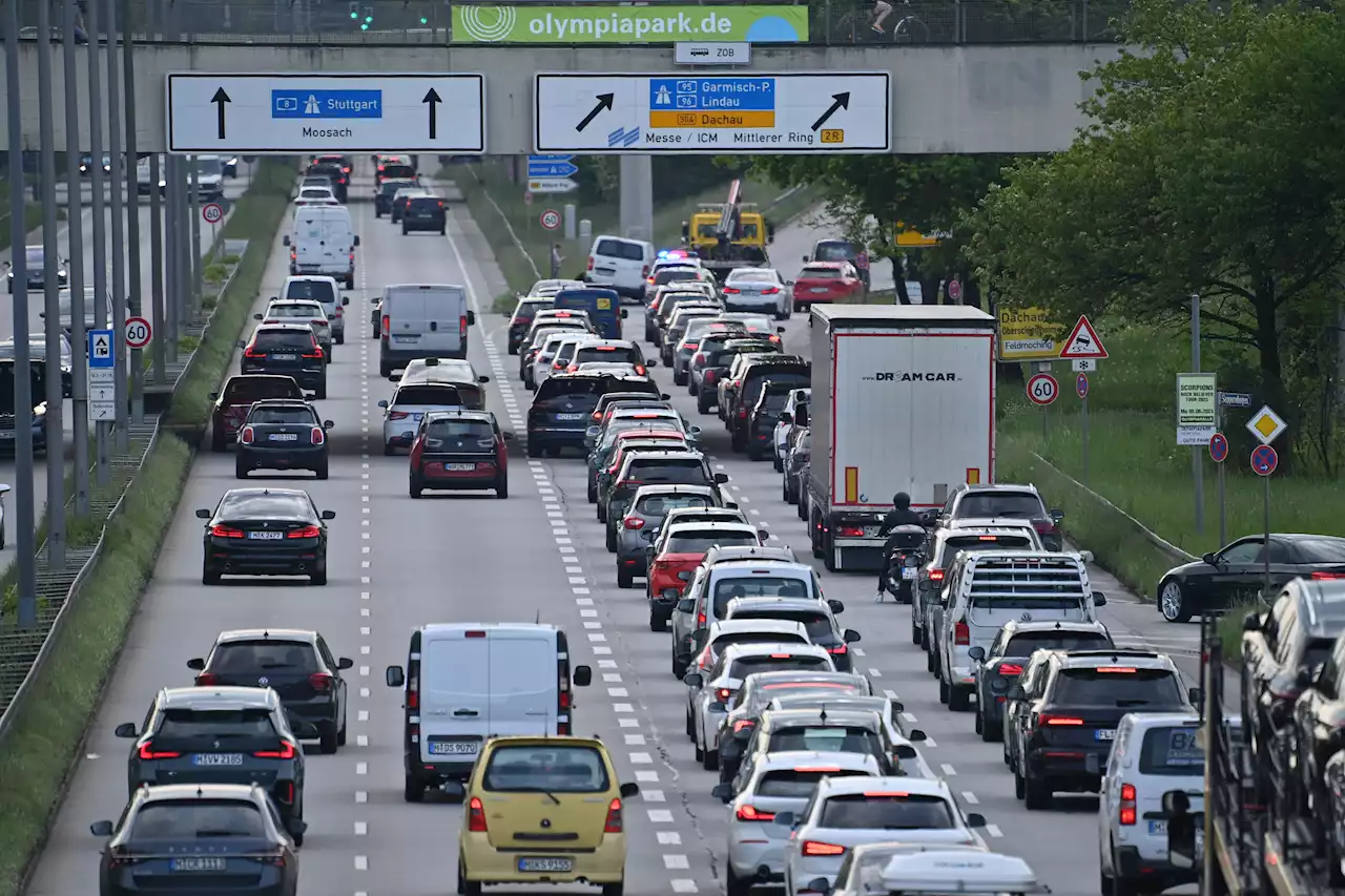 Staus und Wartezeiten zum Ferienende vorhergesagt