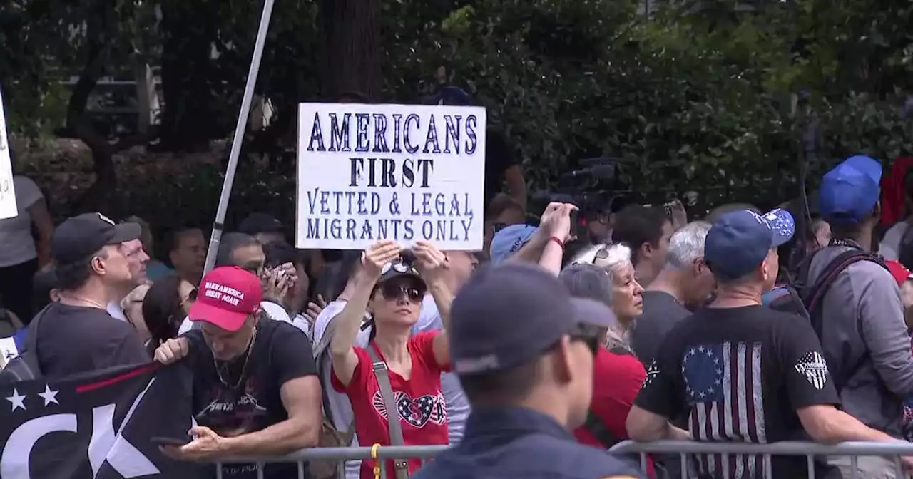 Protesters gather outside Gracie Mansion, say Mayor Adams should house asylum seekers there