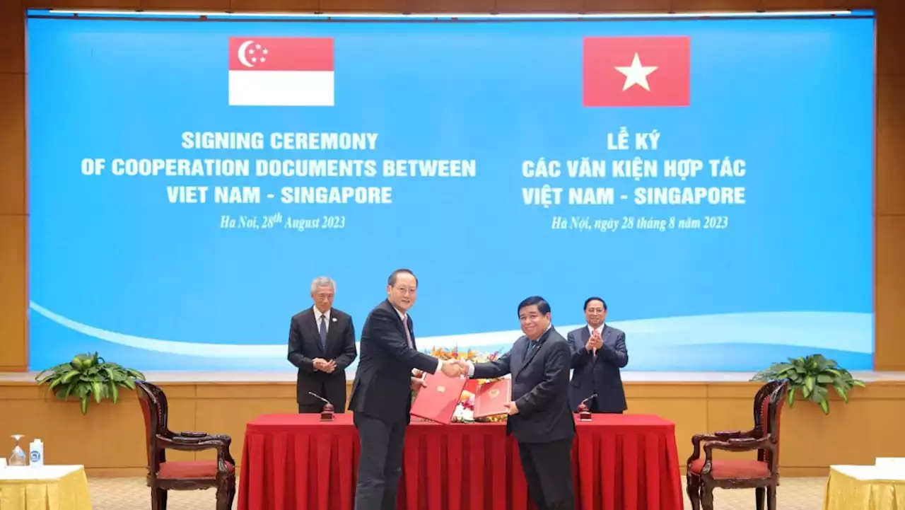 Singapore and Vietnam expand scope of economic cooperation, sign deals on sustainability, innovation