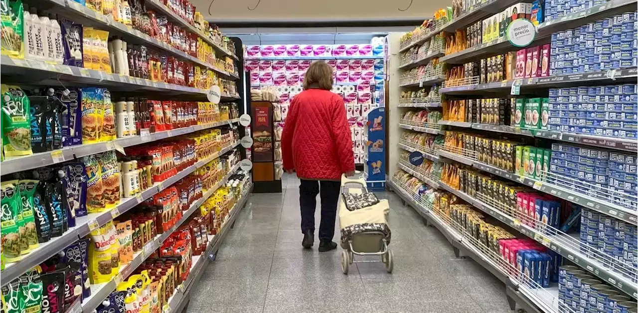 A dos semanas de la devaluación, en los supermercados hay faltantes de productos de primera necesidad