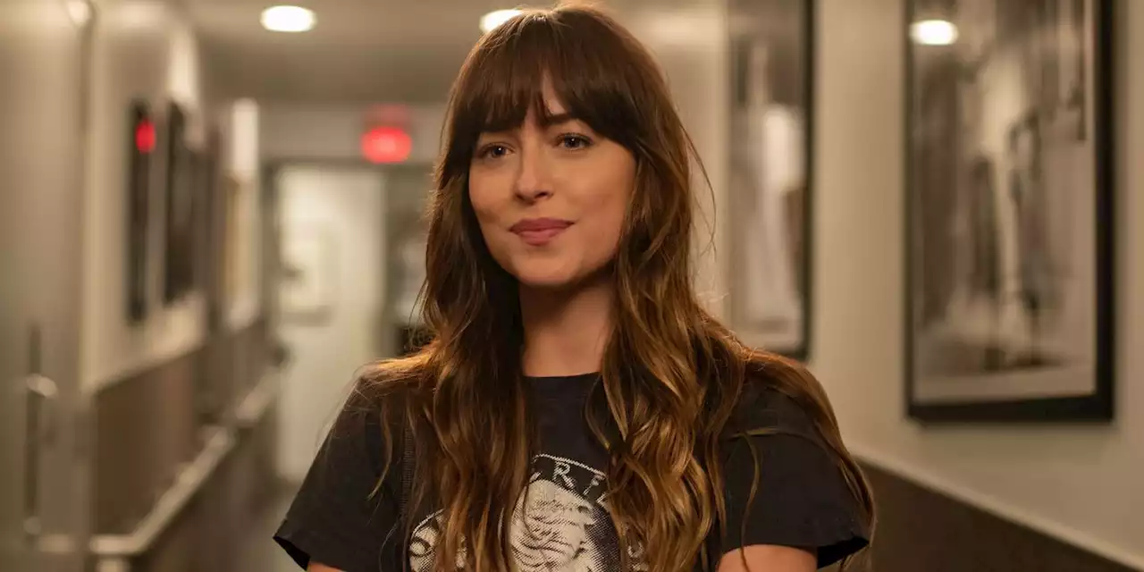 Dakota Johnson and Sean Penn Take an Emotional Ride Through NYC in First 'Daddio' Images