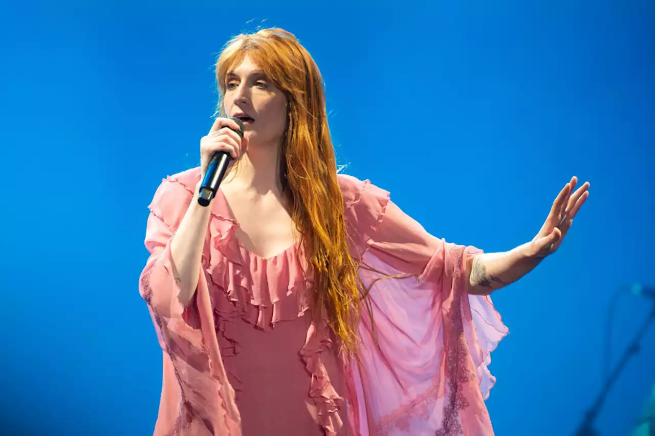 Florence Welch Reveals “Life-Saving” Surgery As Reason Behind Recent Tour Cancellations