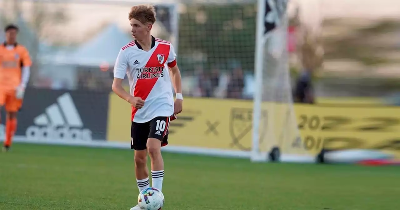 Las dos joyas de River que debutaron con gol en una categoría dos años mayor que la suya