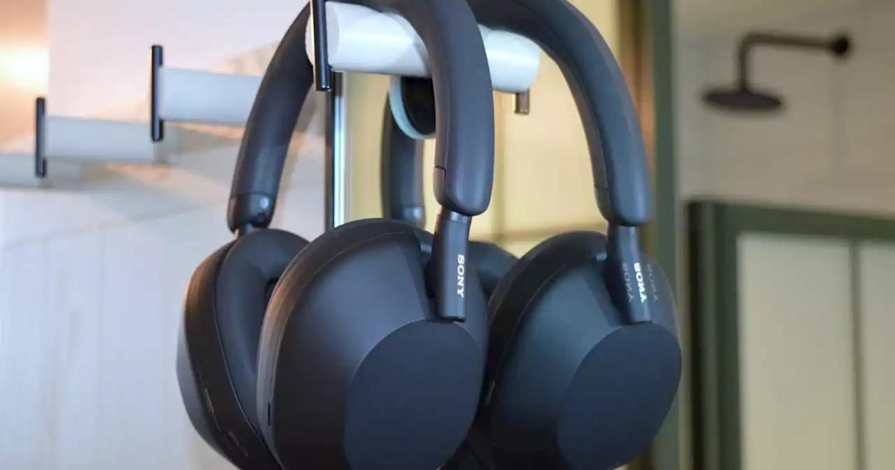 Labor Day sales bring a discount on Sony WH-1000XM5 headphones