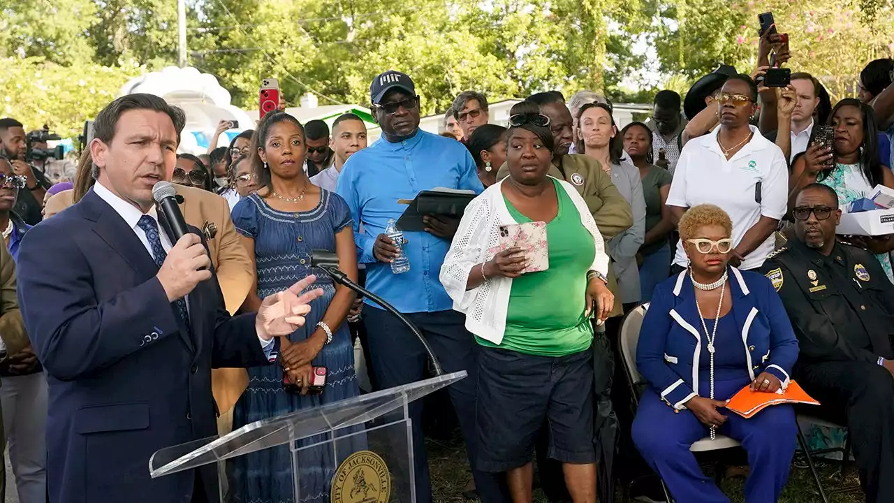 Jacksonville Democrat councilwoman defends DeSantis amid boos at shooting victims vigil: 'Put parties aside'