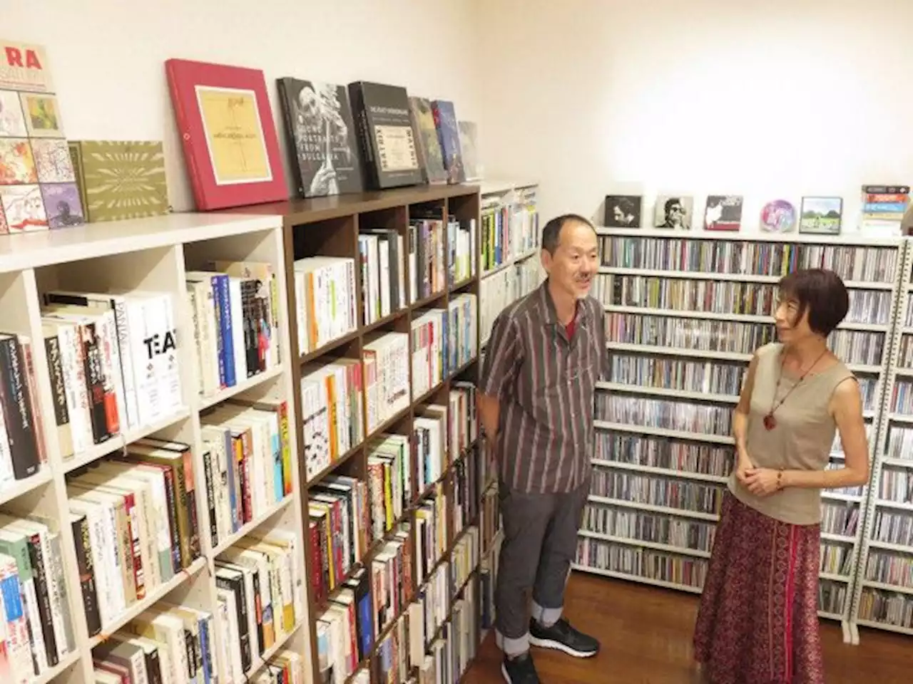 ならｎｏｔｅ ならまちに私設音楽図書室お目見え 東京から移住の夫婦が開設 移住相談も