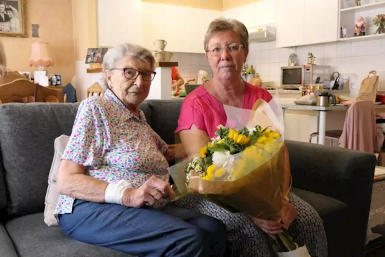 Myriam (65) reanimeert onderbuurvrouw Lisette (86) en redt zo haar leven: “Ik ben haar oneindig dankbaar”