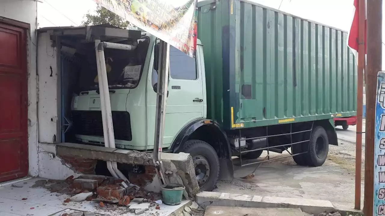 Siswi SMA Tewas Tertabrak Truk di Rawalo, Banyumas